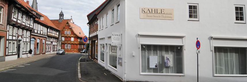 Büro außen KAHLE Bestattungen